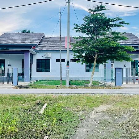 Arwaa Homestay Beachview Bachok Esterno foto